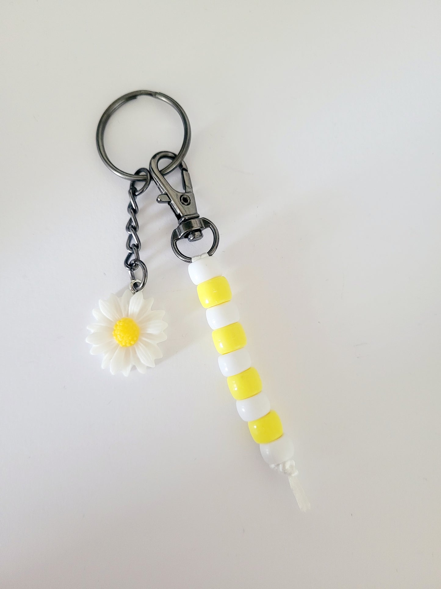 Beaded 'Daisy' Keyring