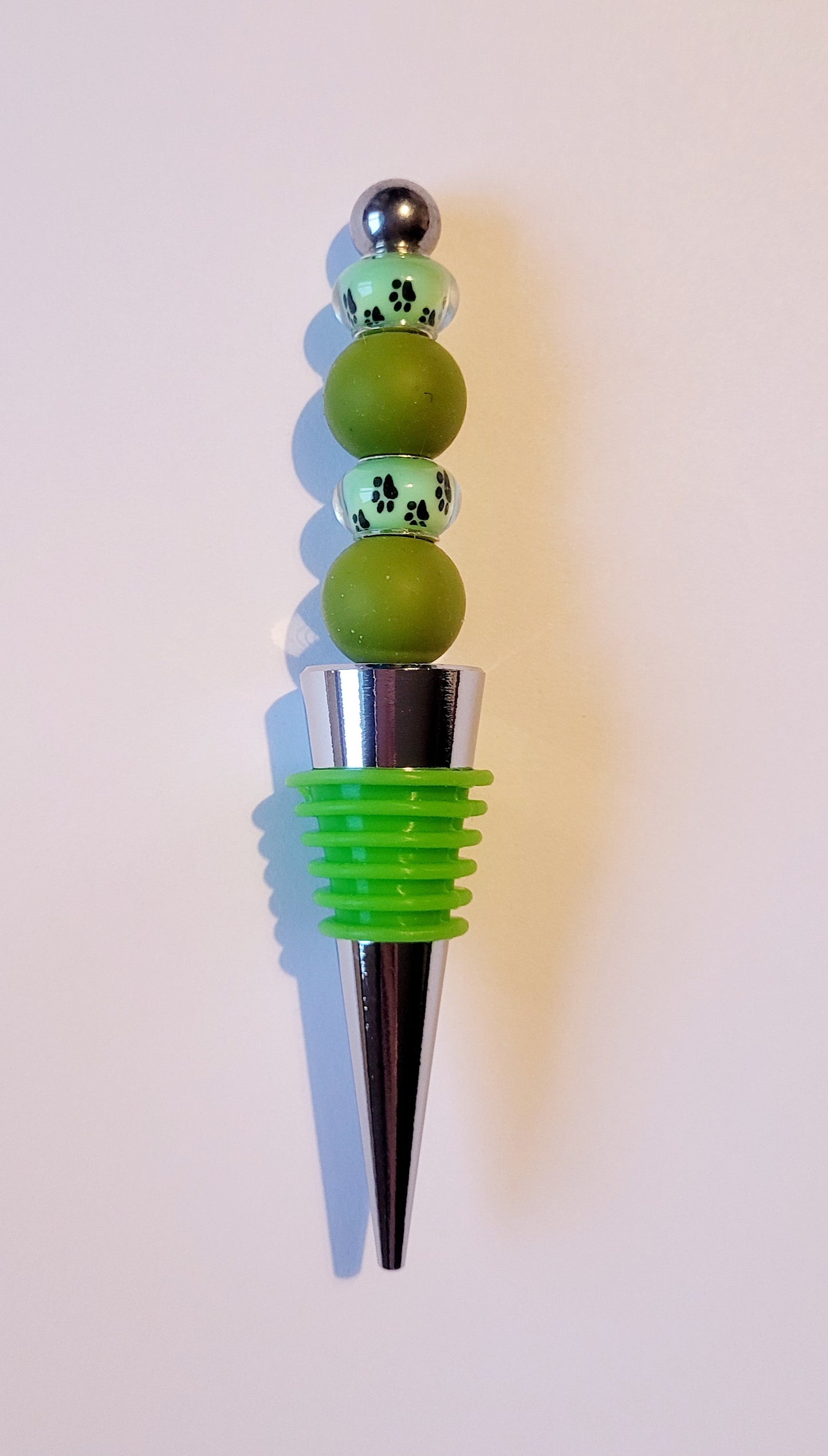 Beaded Green 'Paw Print' Bottle Stopper